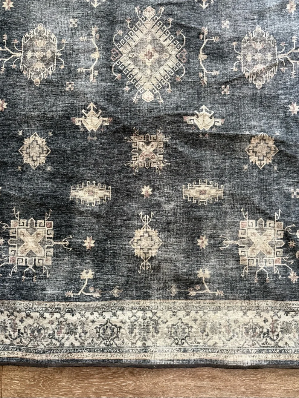 Ruggable Verena Dark Wood 5’x7’